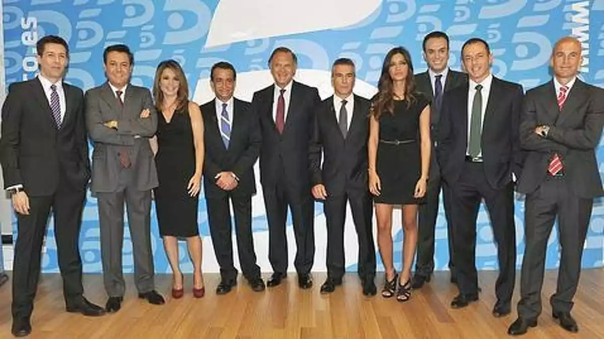 Todos los presentadores de Telecinco en una imagen promocional